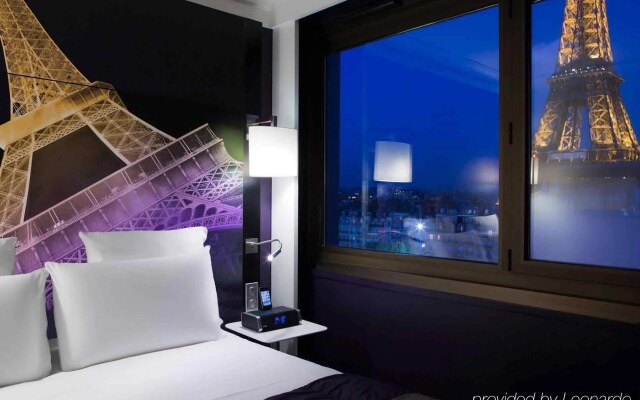 Отель Mercure Paris Centre Tour Eiffel 