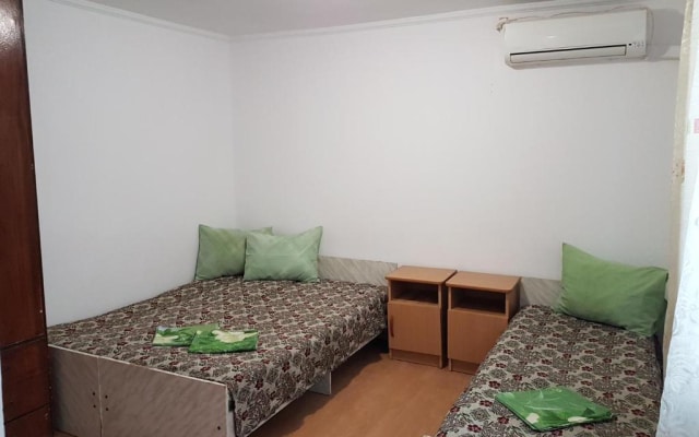 Guest House on Tamanskaya 26A/1