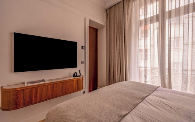 Luxury A/C Apt - 6p/3bdr - Arc de Triomphe