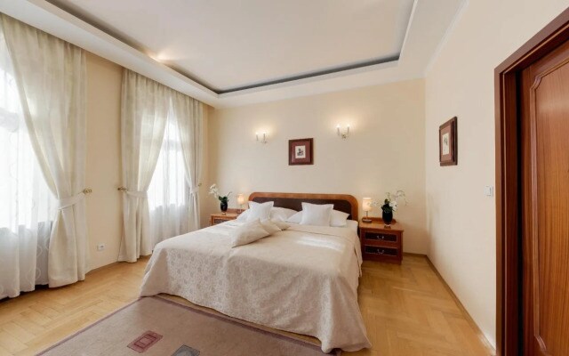 Louren hotel