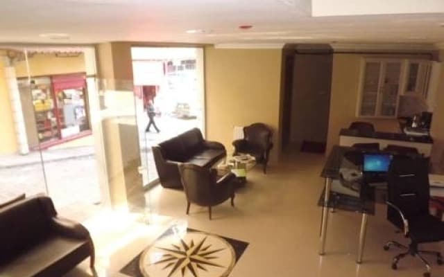 Kral Mert Hotel