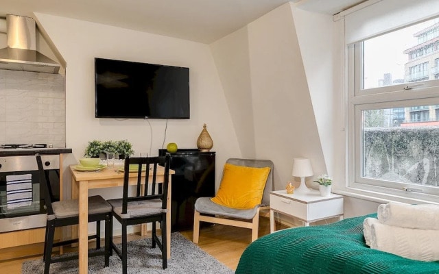 Cosy Studio Apartment