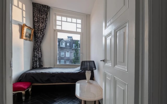 L'Home Apartment