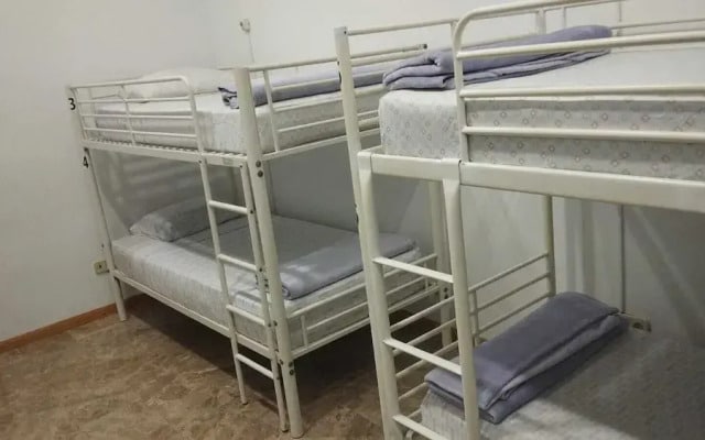 Hostel Travelers Inn