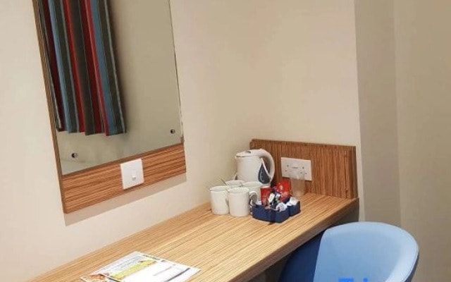 Travelodge London Acton