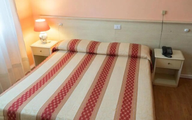 Primavera Hotel