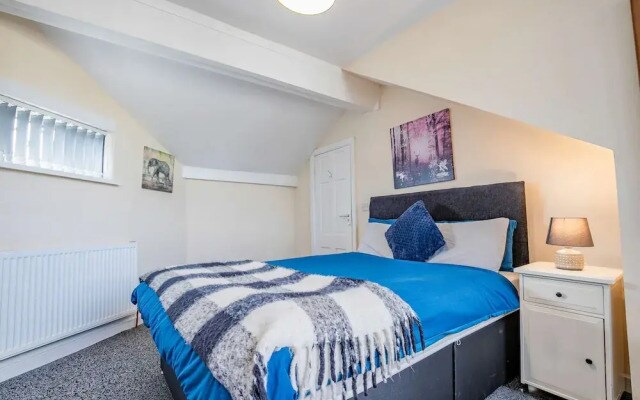 Host Stay Park Cliffe House