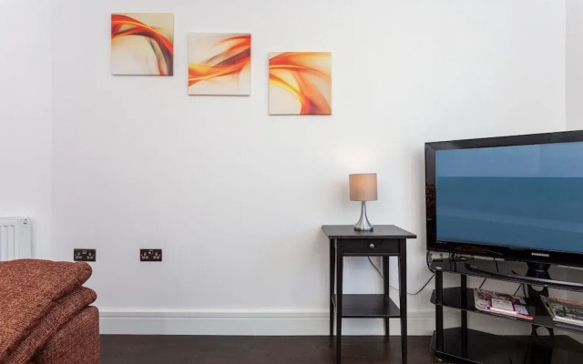 Lovely Modern 1 Bed Flat in Dalston Junction
