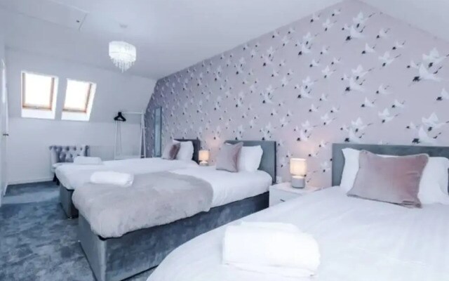Lovely three bed home Manchester
