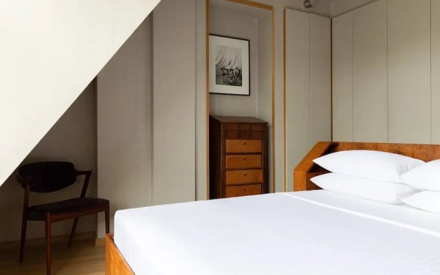 Pont Street IV by Onefinestay