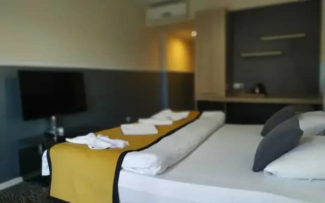 Gold Suite