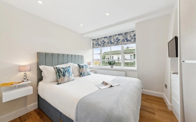 Nell Gwynn House Apartments & Rooms