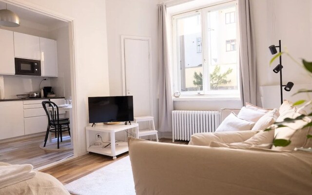2ndhomes Bright 35m2 Courtyard Studio