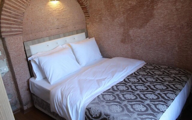 Ararat Hotel