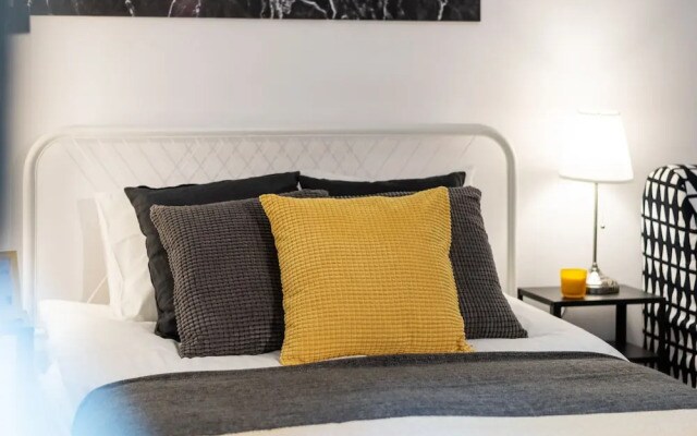 Studio Warsaw Wilcza by Renters