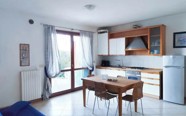 Comfortable Flat With Patio and Pool