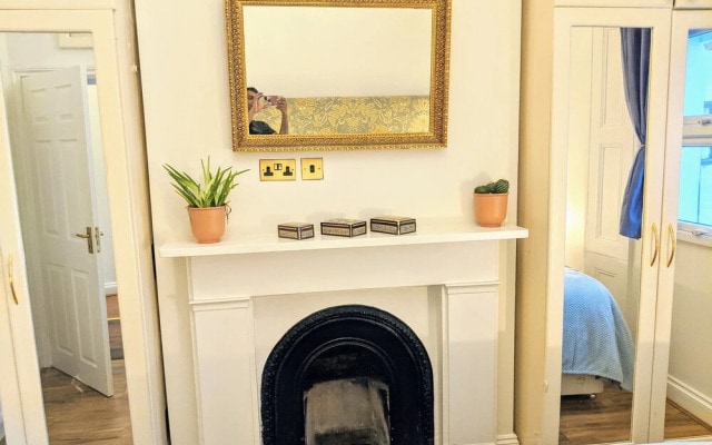Highbury House Apartment