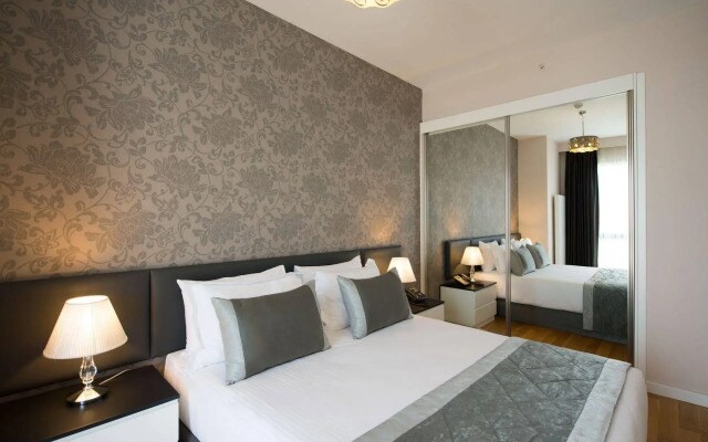 Coresh Suites