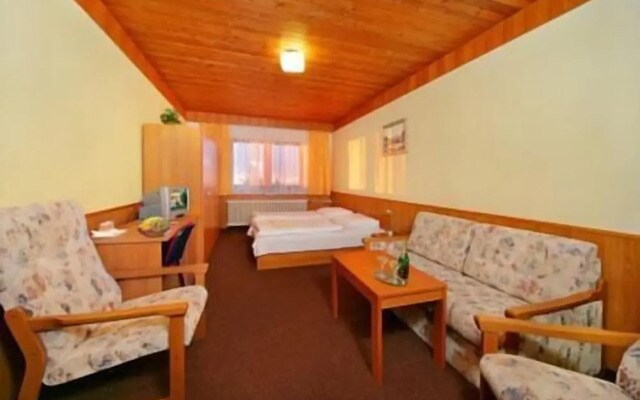 Hotel Diana