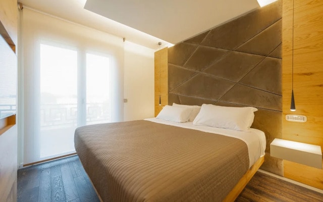 Venice New Luxury Penthouse with parking