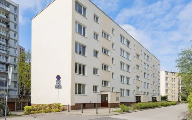 Schillera Apartment by Renters