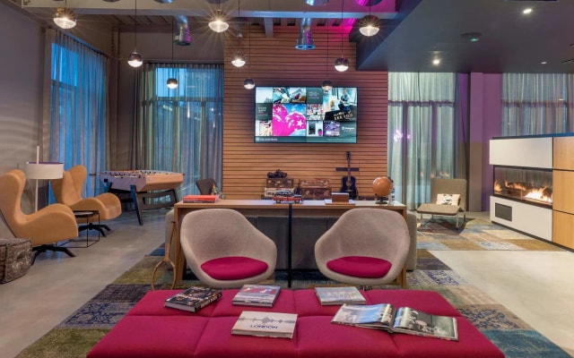 Moxy London Excel