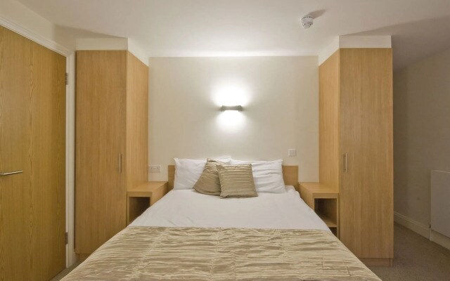 Queens Hotel