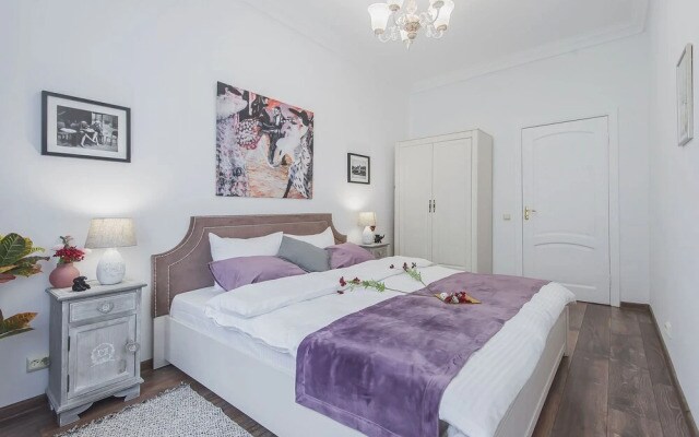 GM Apartment Spiridonovka