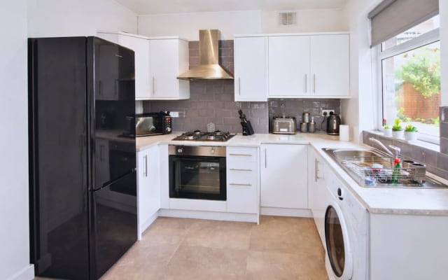 Pitchside Quarters sleeps 7