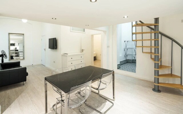 3 Beds, Opposite Museums, Harrods, Hyde Park