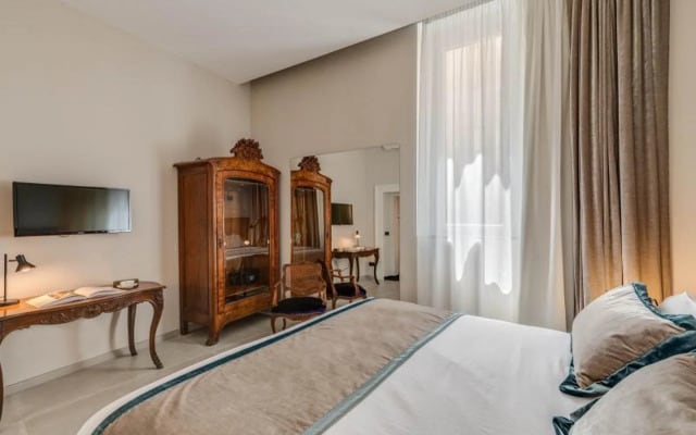 Adrianus Hotel