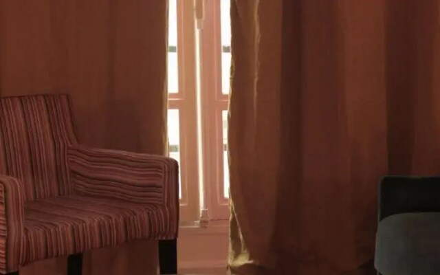 Parisian Home - Palais Brongniart