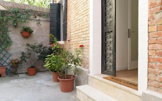 Secret Garden Venice