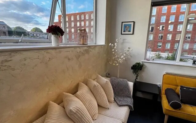 Central Sheffield 3-bed Apt, Sleeps 6 With Parking