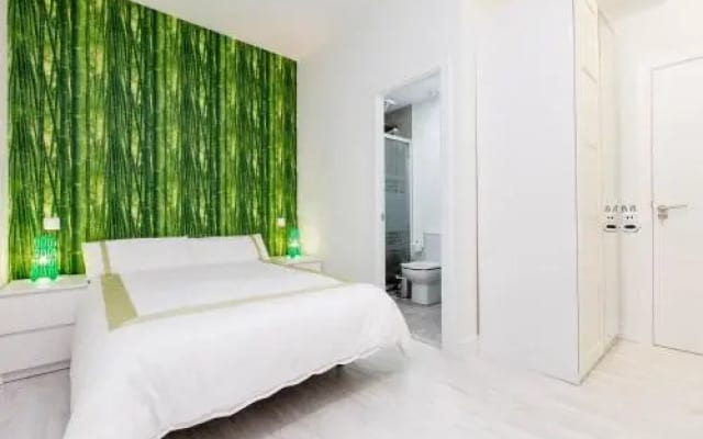 Book in Madrid - Cascorro Deluxe