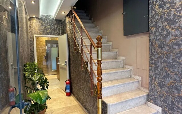 Elita House