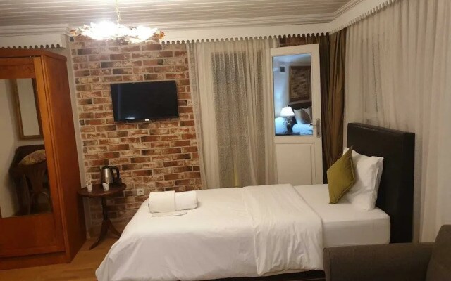 Bosphorus Bridge Hotel
