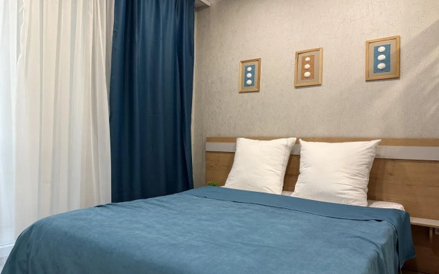 Апартаменты на Маршала Жукова 17