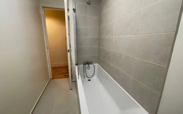 2 Bed Apartment/ Tower Bridge / Big Ben /the Shard