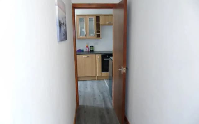 Beautiful 4-Bed Apartment