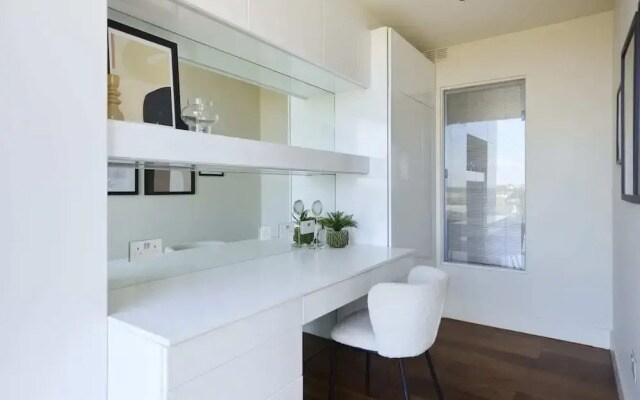 Battersea Riverside Luxury Apartment