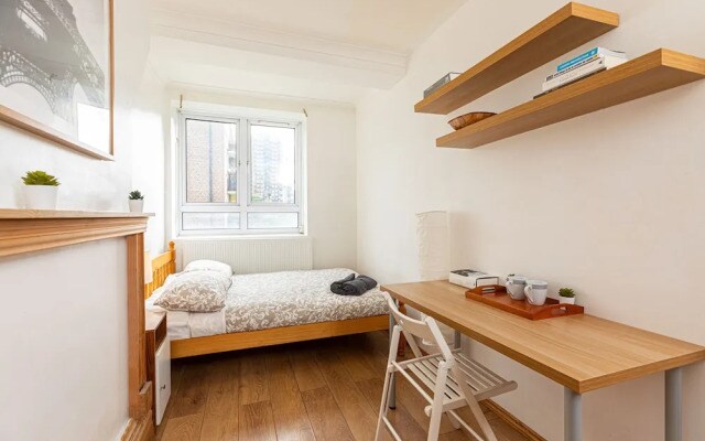 Tower Bridge Accommodation - 1