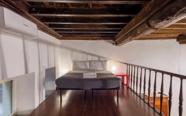 Piazza Navona Charming Large Apartment