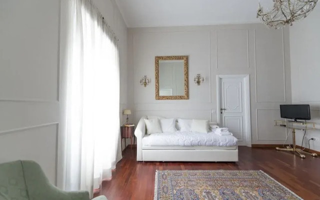 Rent In Rome - Appartamento Frezza