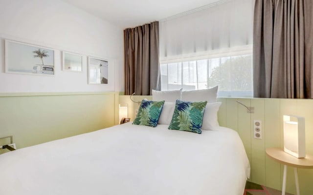 Отель Mercure Paris Orly Airport