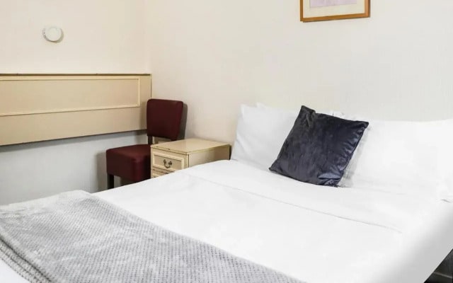 Hotel 346