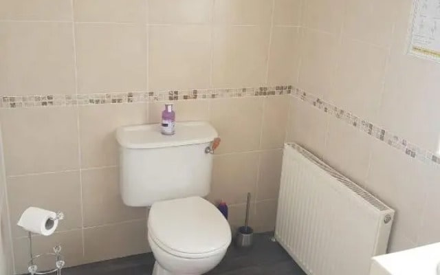 Doncaster Dream House Retreat- Sleeps 9