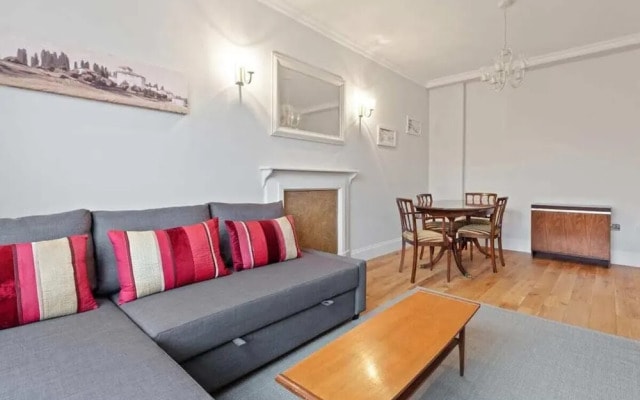 Newly Refurbished 2 Bed in Bayswater, 2min to Stn