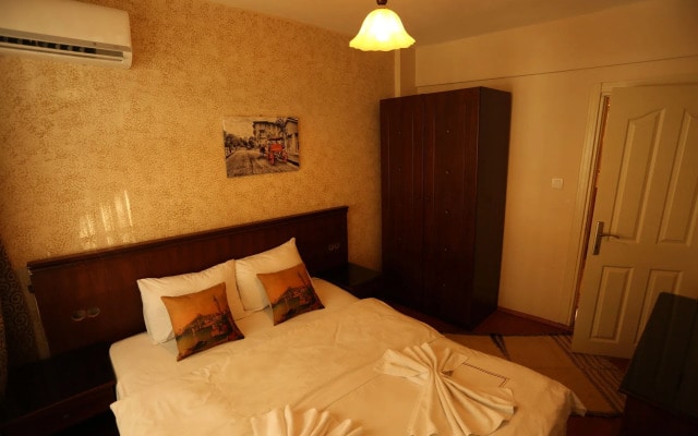 Dos Hermanos Hotel