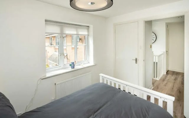 Loughton Hideaway: Cozy 1Bd Near Tube & Nature